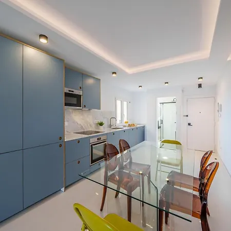 شقة Near Stunning Views & Comfort مالقة