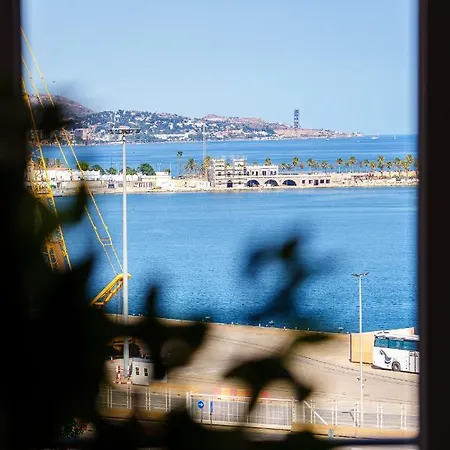 Near Stunning Views & Comfort