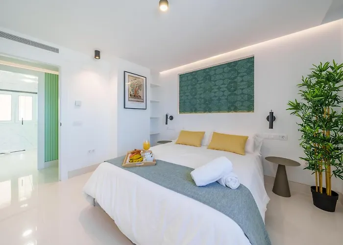 Near Stunning Views & Comfort *